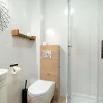 شقة Charming With Parking And Balcony In By Renters كارباش