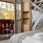 Charming With Parking And Balcony In By Renters