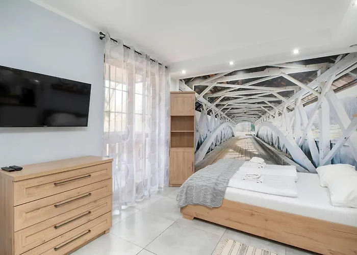 Charming With Parking And Balcony In By Renters Apartamento Karpacz