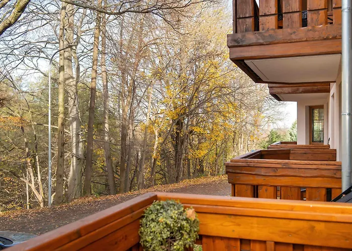 Apartamento Charming With Parking And Balcony In By Renters *